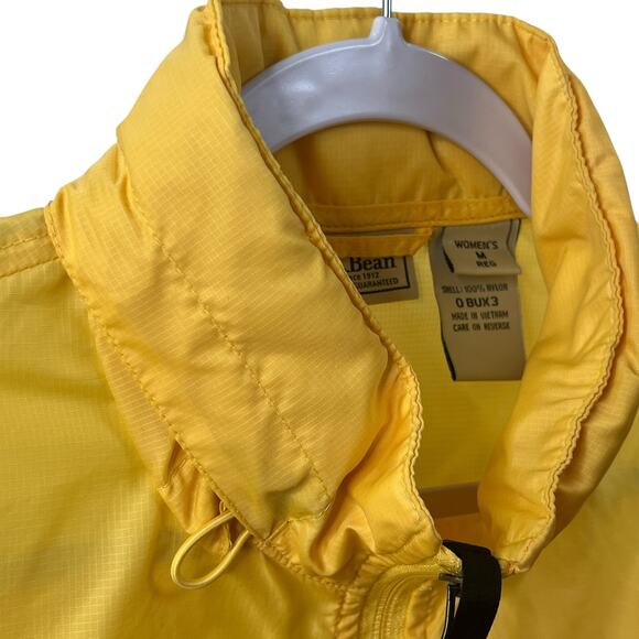 L.L. Bean Yellow Nylon Windbreaker Jacket Women M Reg Lightweight Stowaway Hood - Picture 6 of 8